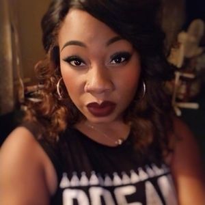 Meet your Posher, Latoya